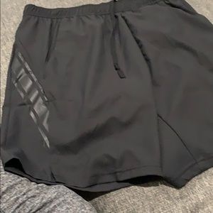 Men’s shorts